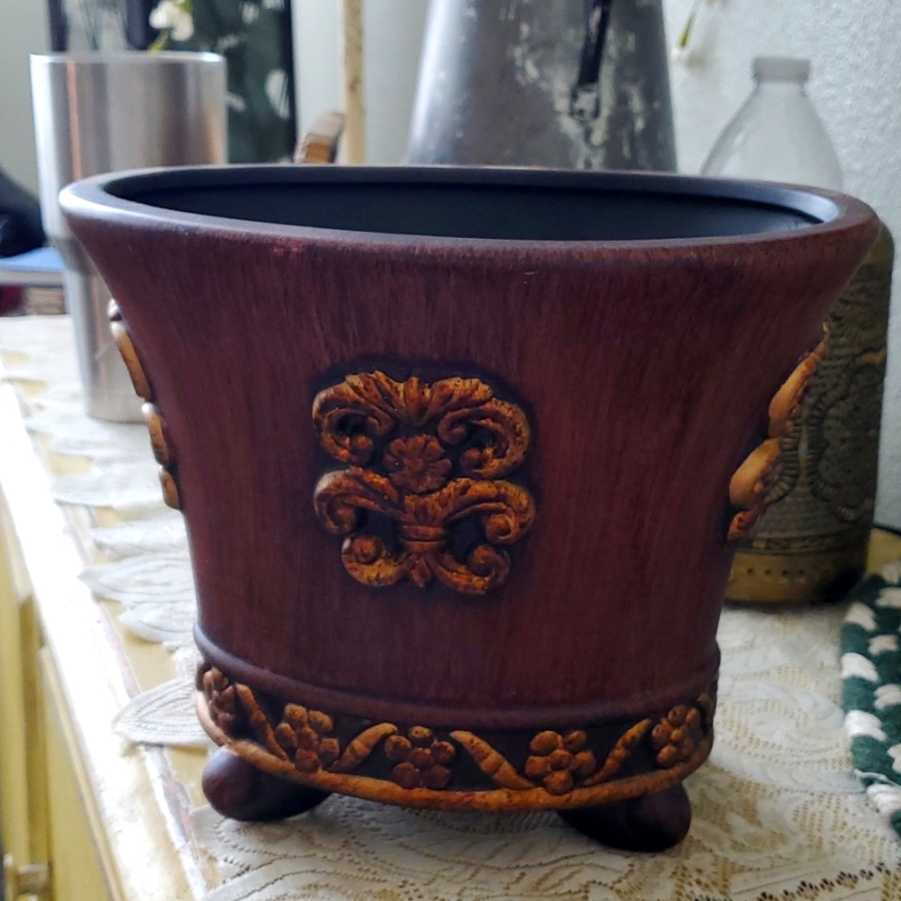 FLORAL OR PLANT
